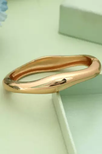 Gold color openable anti tarnish bracelet