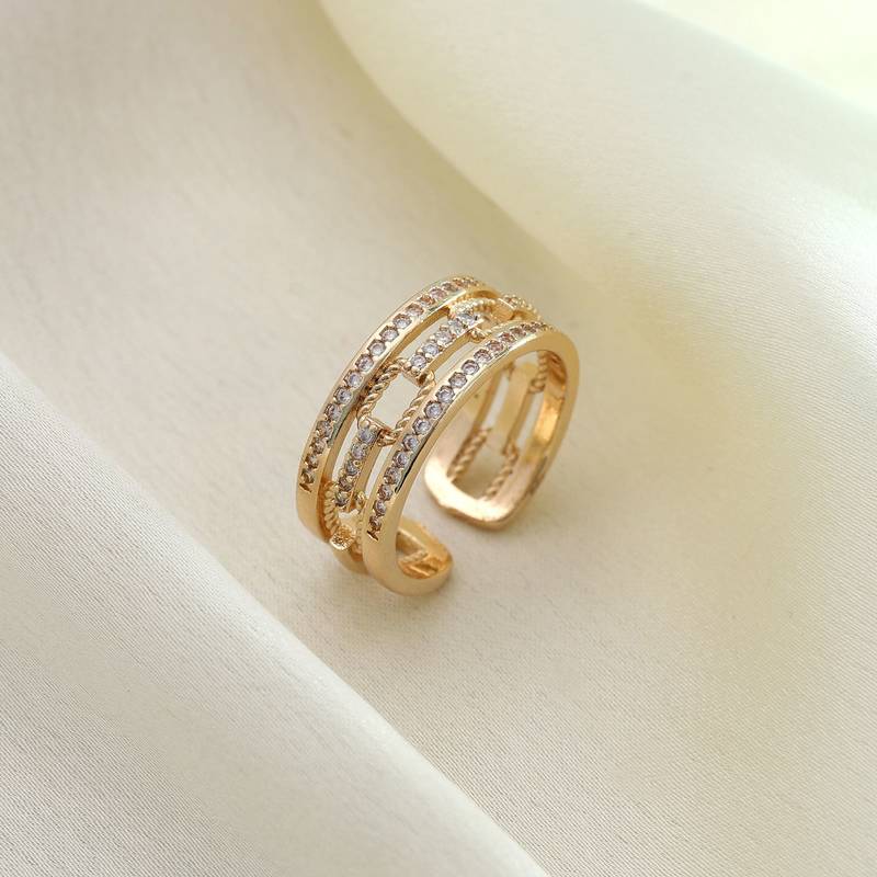 Gold color fashion rings