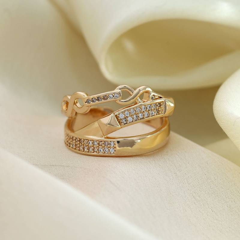 Gold color fashion rings