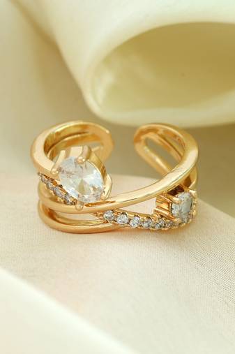 White color fashion rings