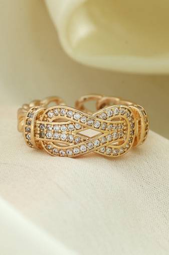Gold color fashion rings