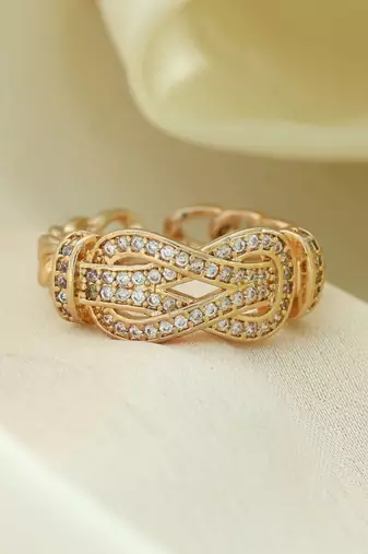 Gold color fashion rings