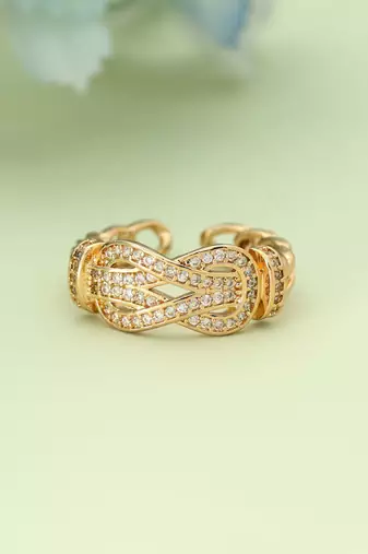 Gold color fashion rings