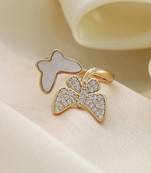 White color fashion rings