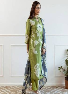 Floral printed round neck  cotton kurta trosuer and dupatta set 1