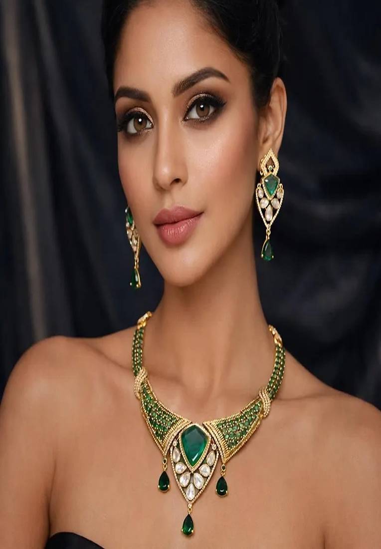 Victorian emerald green hasli necklace set | polki kundan bridal choker