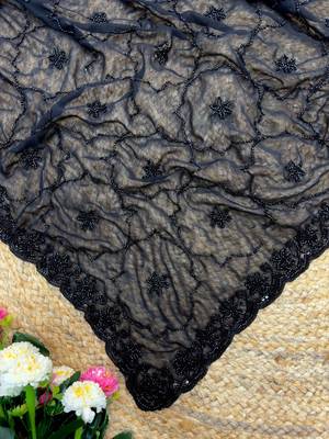 Black Color Beeds Work with Cut work Border Geogate Saree 5