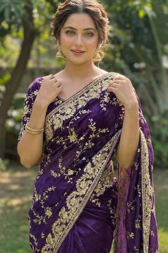 Purple Color Beeds Work with Cut work Border Geogate Saree