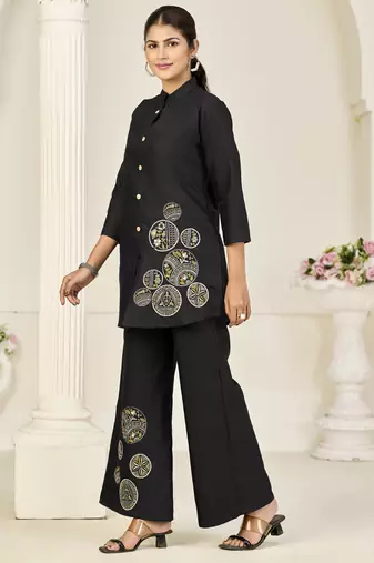 Black elegant reyon slub kurti set with heavy embroidery