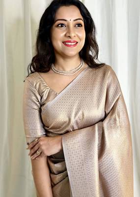  jacquard grey self design art silk blend light weight saree with unstitched blouse 2