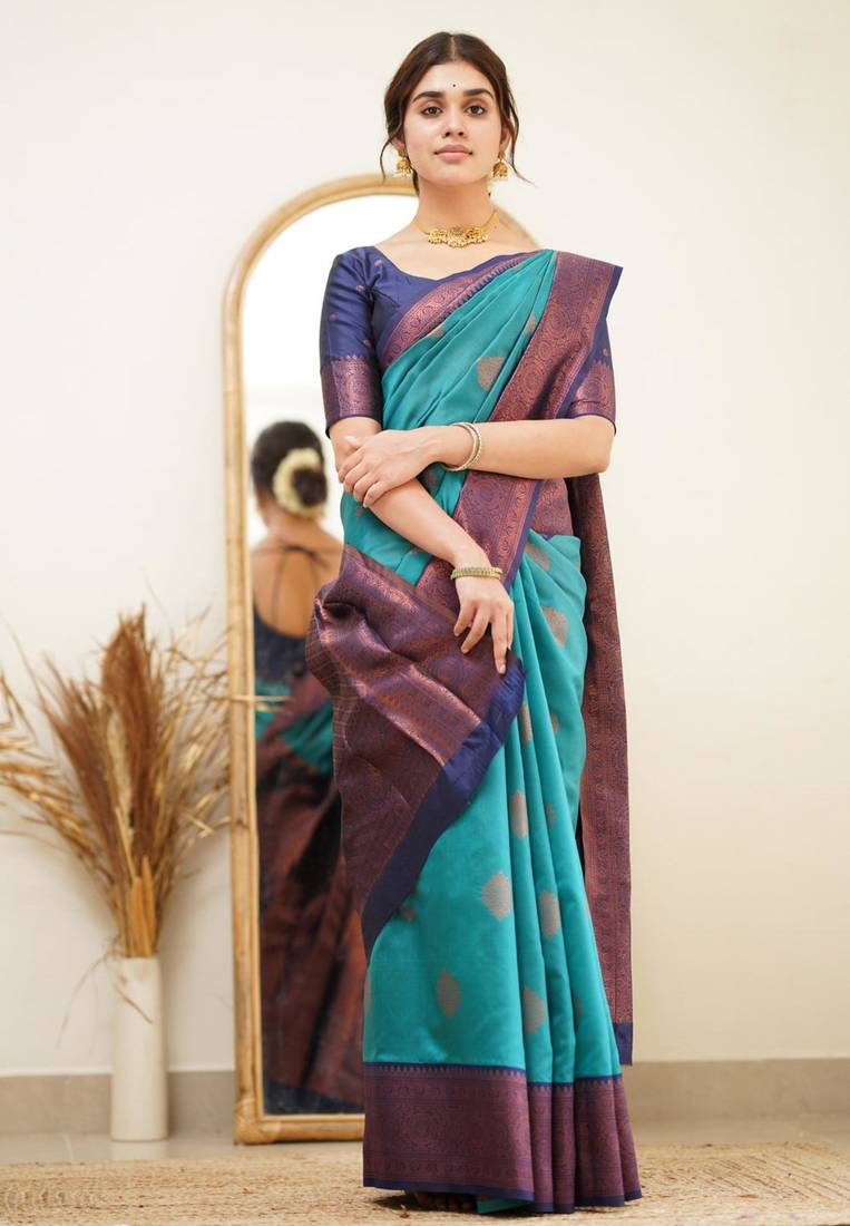 jacquard rama green jacquard art art silk fancy saree with unstitched blouse