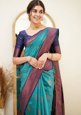 jacquard rama green jacquard art art silk fancy saree with unstitched blouse 4