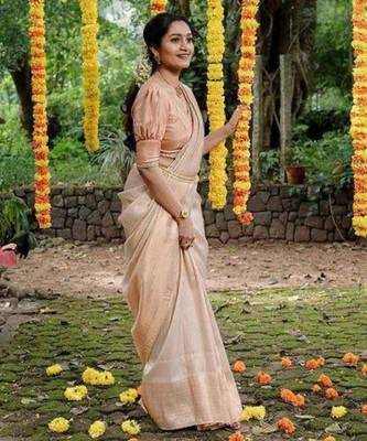 pure cream self design art silk gift saree with unstitched blouse 3