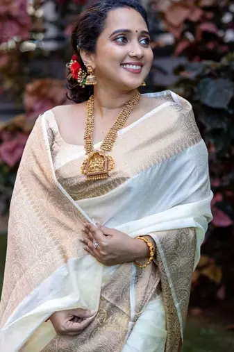 light weight cream resham thread cotton silk kerala saree with unstitched blouse