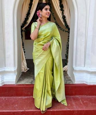jacquard mehendi jacquard art silk blend light weight saree with unstitched blouse 2