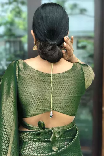  parrot green self design silk cotton saree with unstitched blouse