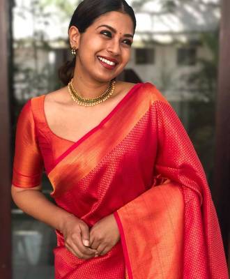  light scarlet red banarasi art silk blend light weight saree with unstitched blouse 3
