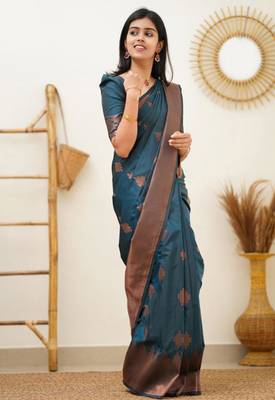  rama green self design silk cotton saree with unstitched blouse 3