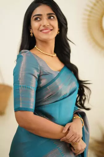 light weight rama green self design art silk blend light weight saree with unstitched blouse