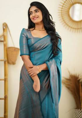 light weight rama green self design art silk blend light weight saree with unstitched blouse 3