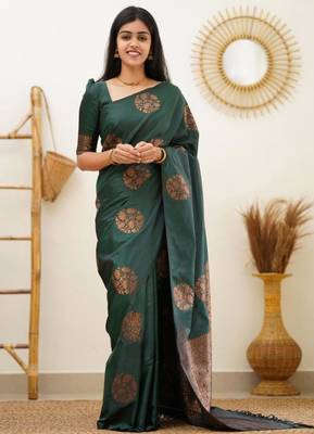  jacquard dark green self design art silk all seasons saree with unstitched blouse 1