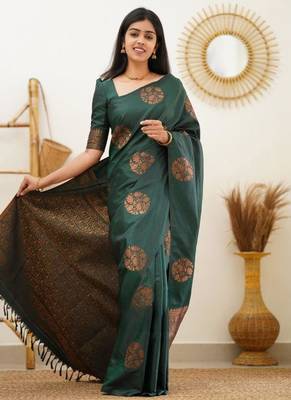  jacquard dark green self design art silk all seasons saree with unstitched blouse 4