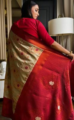 celebrity inspired cream woven pure art silk gift saree with unstitched blouse 3