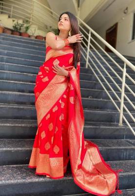  jacquard red resham thread silk cotton saree with unstitched blouse 1