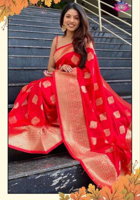  jacquard red resham thread silk cotton saree with unstitched blouse 3