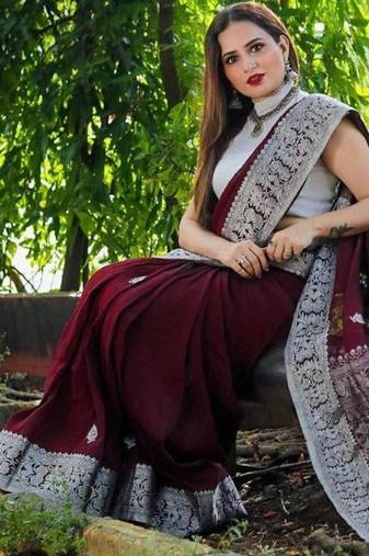 jacquard maroon  self design silk cotton bollywood saree with unstitched blouse