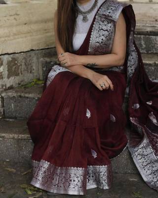 jacquard maroon self design silk cotton saree with unstitched blouse 4