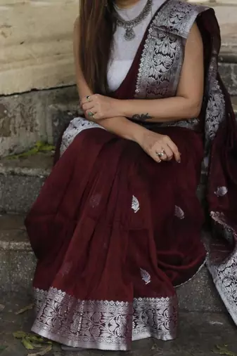 jacquard maroon self design silk cotton saree with unstitched blouse