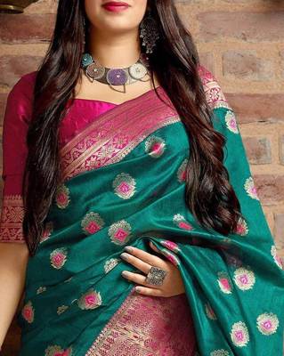 soft cream woven pure art silk gift saree with unstitched blouse 4