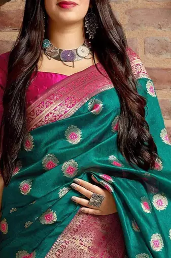soft cream woven pure art silk gift saree with unstitched blouse