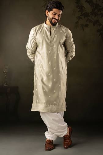 Green color rayon fabric designer embroidered partywear kurta payjama for men