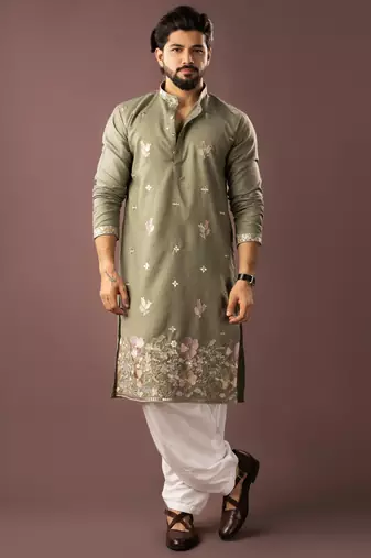 Green color smart embroidered kurta for rich classy men's looks