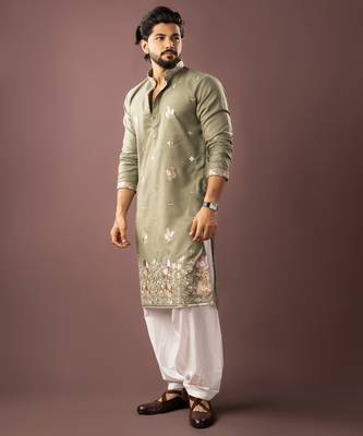 Green color smart embroidered kurta for rich classy men's looks 4