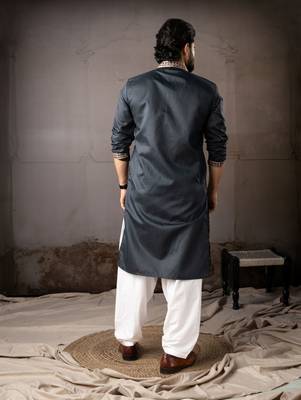 Navy blue color smart embroidered kurta for rich classy men's looks 2