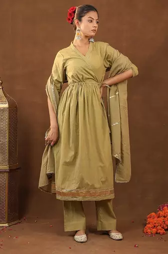 Mahndi angarakha pant with duptta
