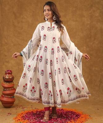 White block print  kurta pant with dupatta 3