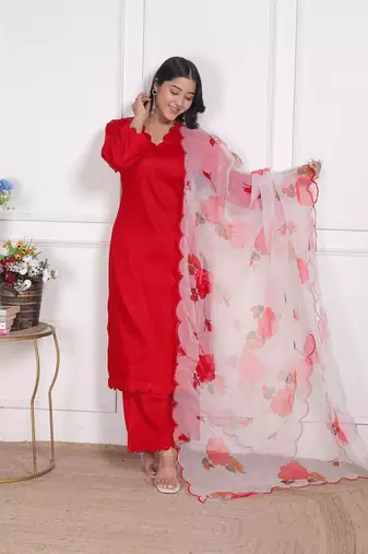 Red kurta pant with organza printed duptta