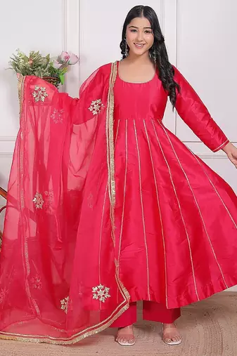 Cherry red embroidered silk kurta pant with dupatta