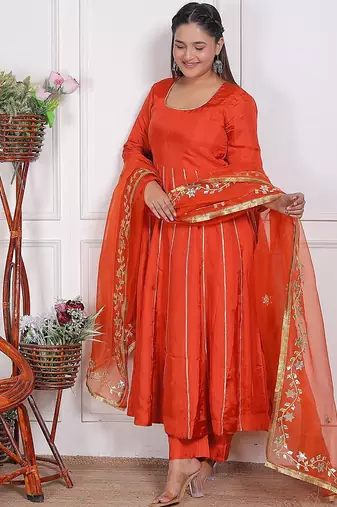 Orange embroidered crepe kurta pant with dupatta