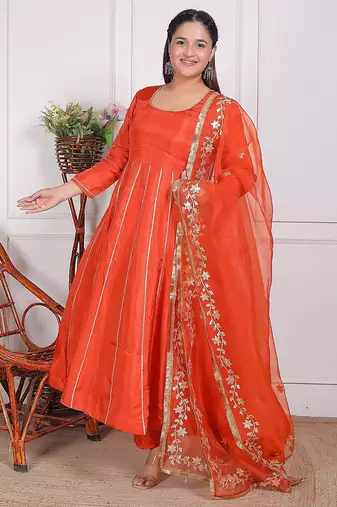 Orange embroidered crepe kurta pant with dupatta