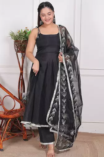 Black embroidered organza kuta pant with duptta