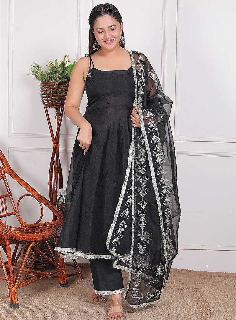 Black embroidered organza kuta pant with duptta