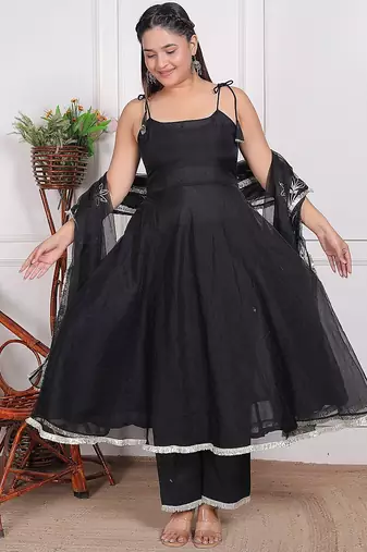 Black embroidered organza kuta pant with duptta