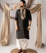 Black color smart embroidered kurta for rich classy men's looks