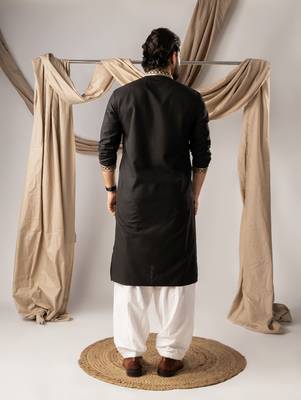 Black color smart embroidered kurta for rich classy men's looks 2
