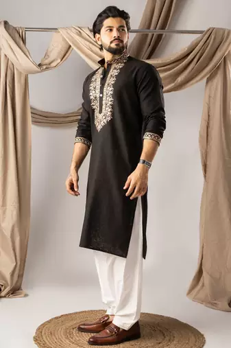 Black color smart embroidered kurta for rich classy men's looks